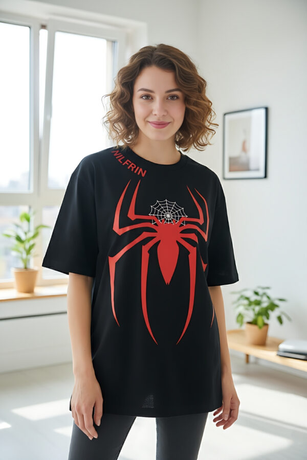 NILFRIN Spider Graphic T-Shirt
