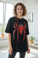 NILFRIN Spider Graphic T-Shirt