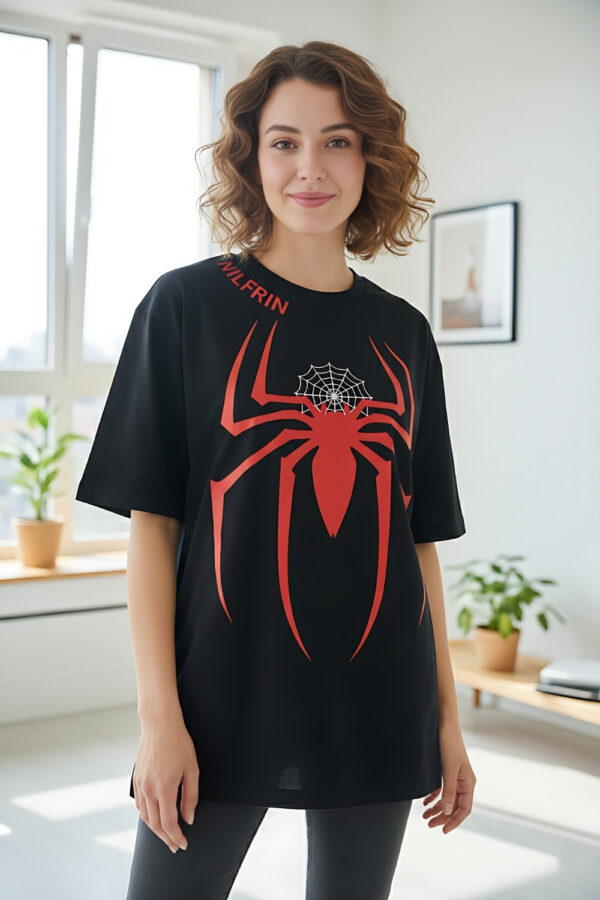 NILFRIN Spider Graphic T-Shirt